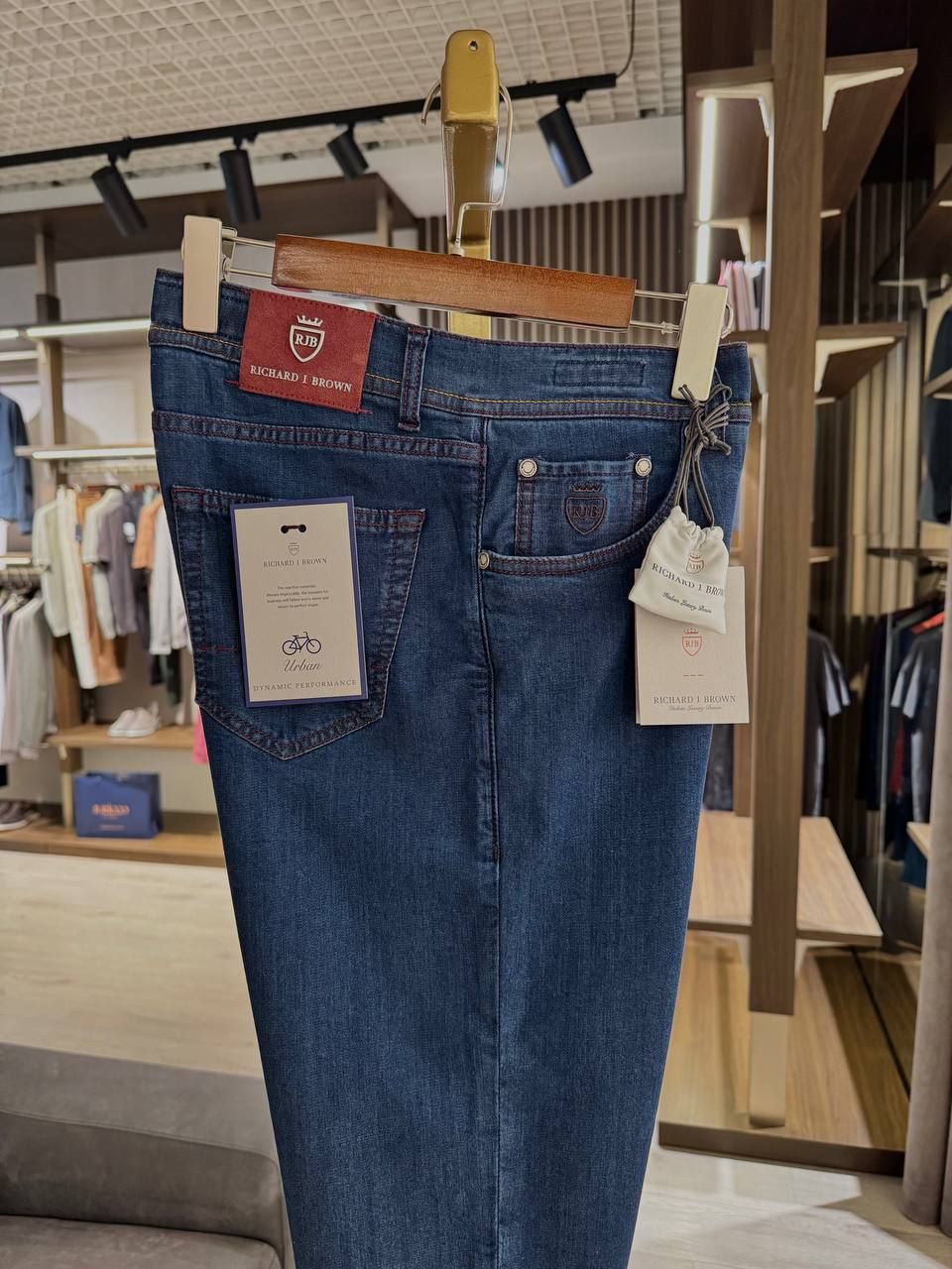 Jeans Richard j Brown